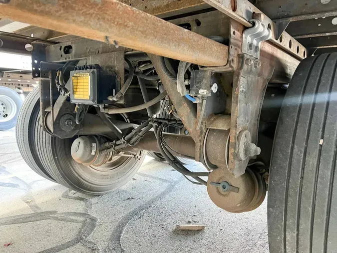 2017 UTILITY VS2RA95562b8ce3b220f2a618e62642576aba