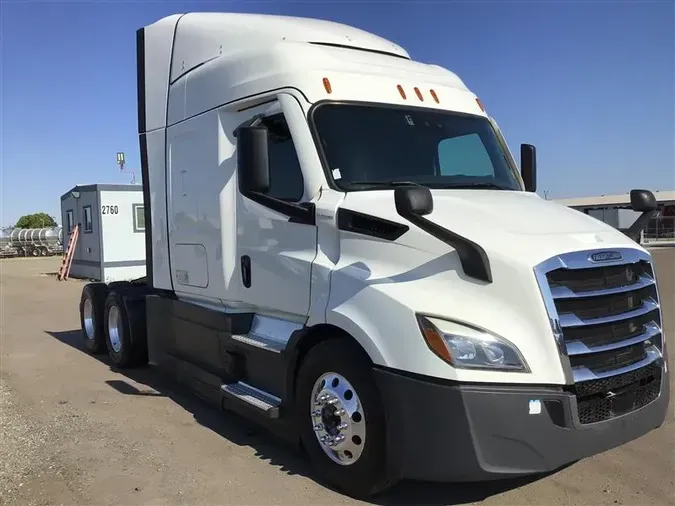 2022 FREIGHTLINER CA116