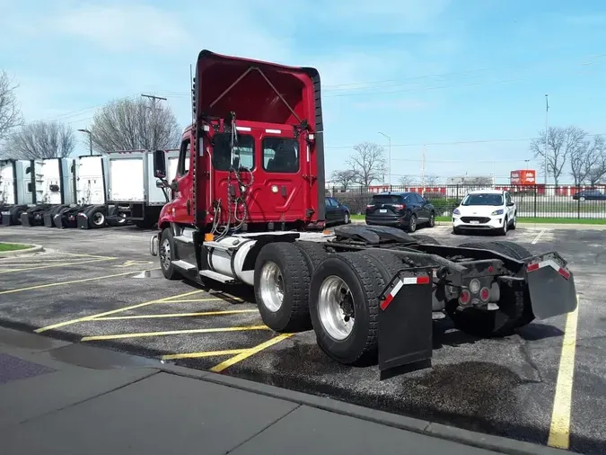 2020 FREIGHTLINER/MERCEDES CASCADIA 113