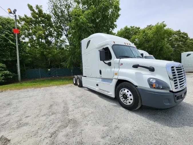 2019 Freightliner X12564ST95578a8d6a991a9006d56aa7c3621388