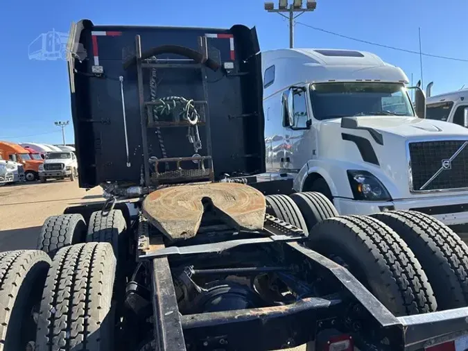 2019 FREIGHTLINER CORONADO 122