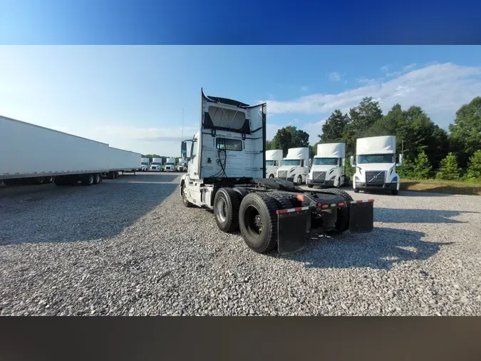 2018 Volvo VNL300