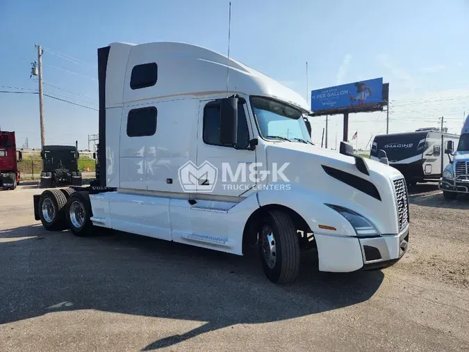 2022 VOLVO VNL64T860