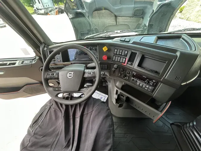 2021 Volvo VNL 860