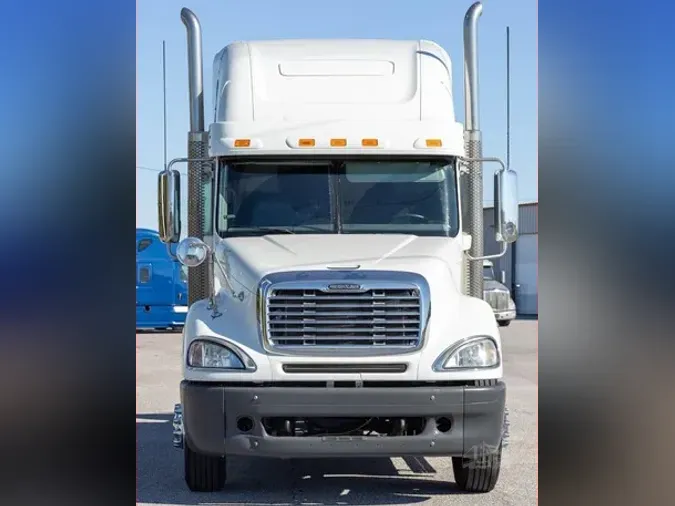 2012 FREIGHTLINER COLUMBIA 120