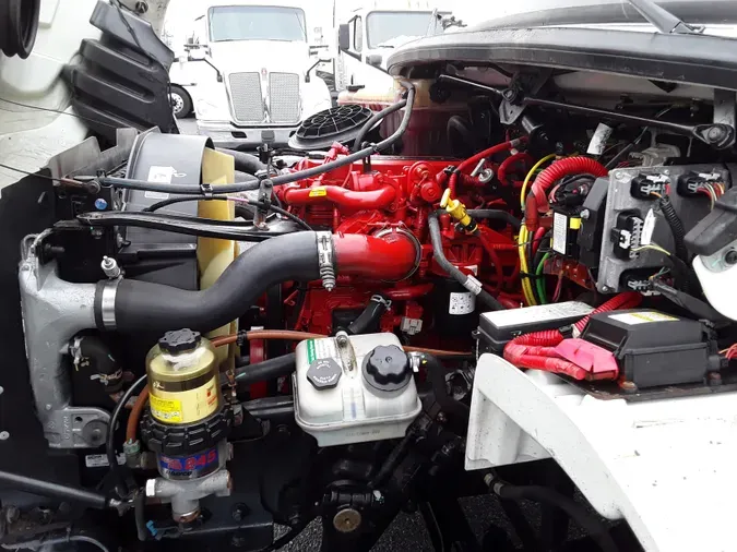 2019 FREIGHTLINER/MERCEDES M2 106