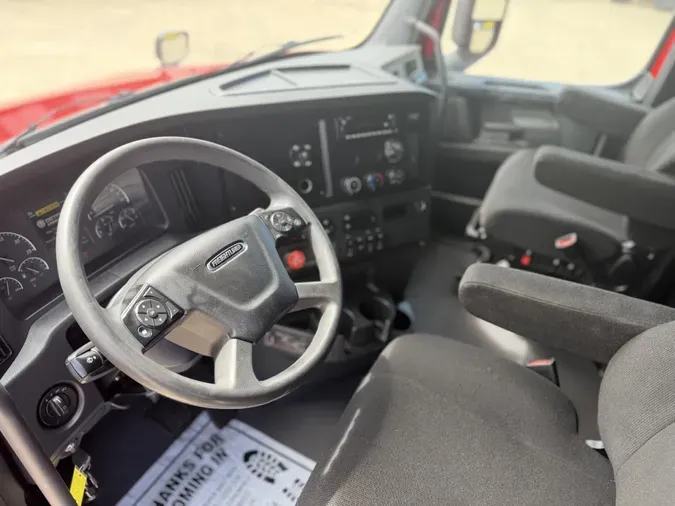 2023 Freightliner Cascadia