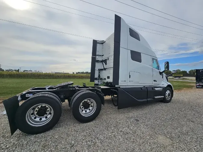 2026 VOLVO VNL64TV04