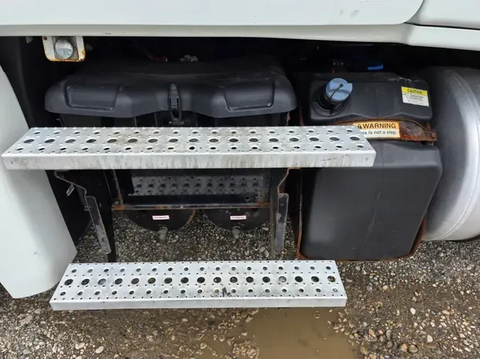 2018 FREIGHTLINER CASCADIA 125