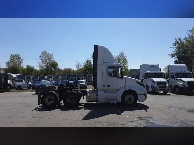 2020 Volvo VNL300