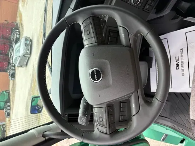 2026 VOLVO TRUCK VNL64TV04