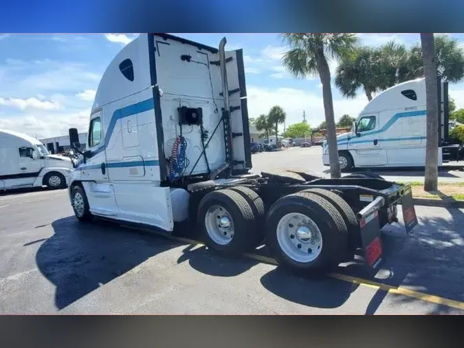 2016 Freightliner Cascadia