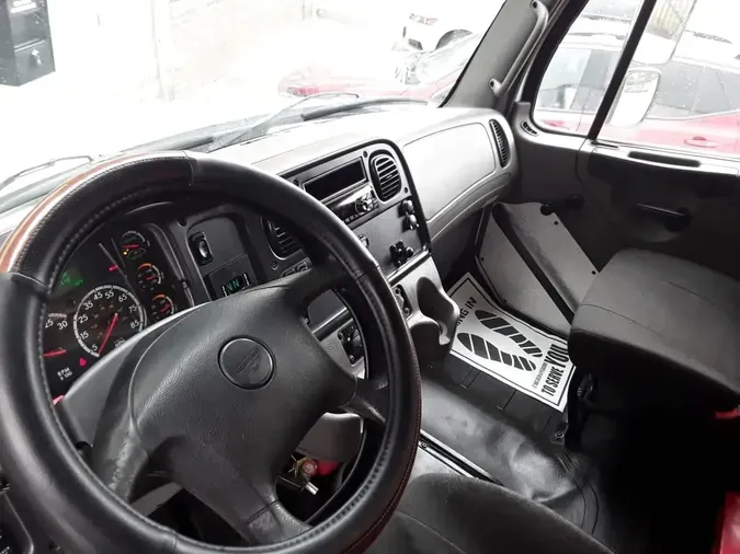 2020 FREIGHTLINER/MERCEDES M2 106