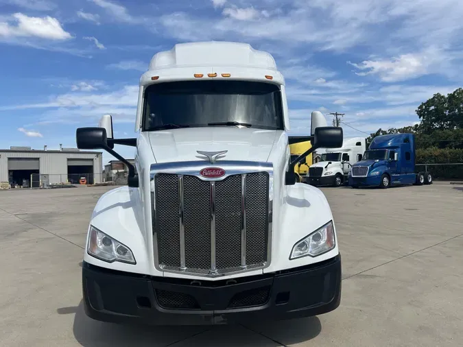 2022 Peterbilt 579