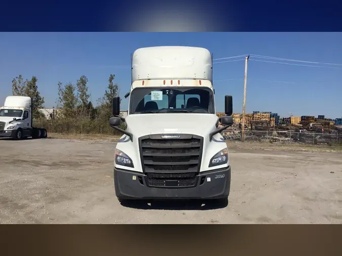 2020 Freightliner Cascadia 126