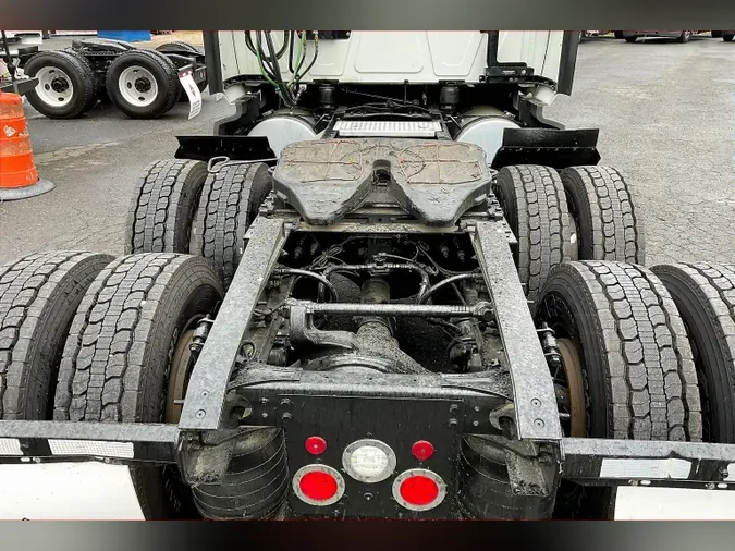 2022 INT LT625 6x4