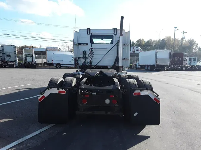 2018 VOLVO VNL64TRACTOR