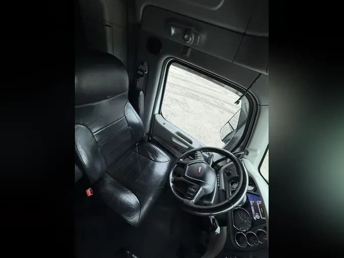 2020 Peterbilt 579