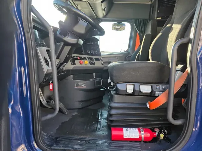 2020 FREIGHTLINER/MERCEDES NEW CASCADIA PX12664