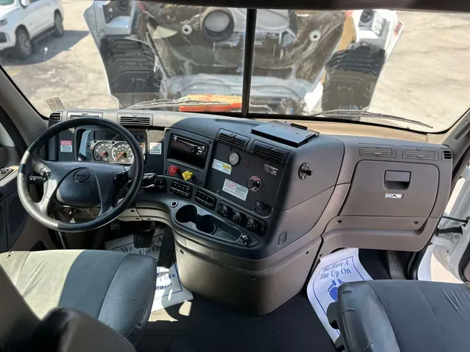 2019 FREIGHTLINER CASCADIA