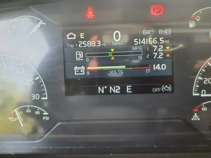 2020 VOLVO VNR64T-640