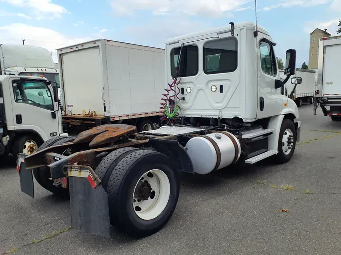 2018 FREIGHTLINER/MERCEDES CASCADIA 113