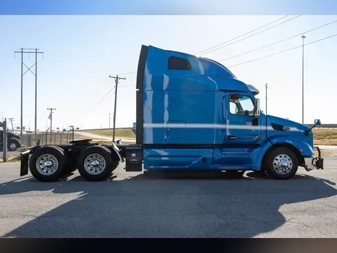 2022 PETERBILT 579