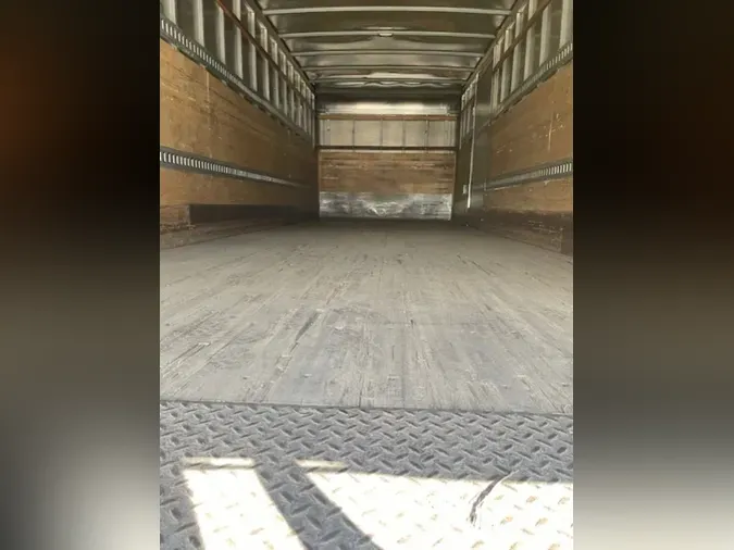 2017 FREIGHTLINER/MERCEDES M2 106