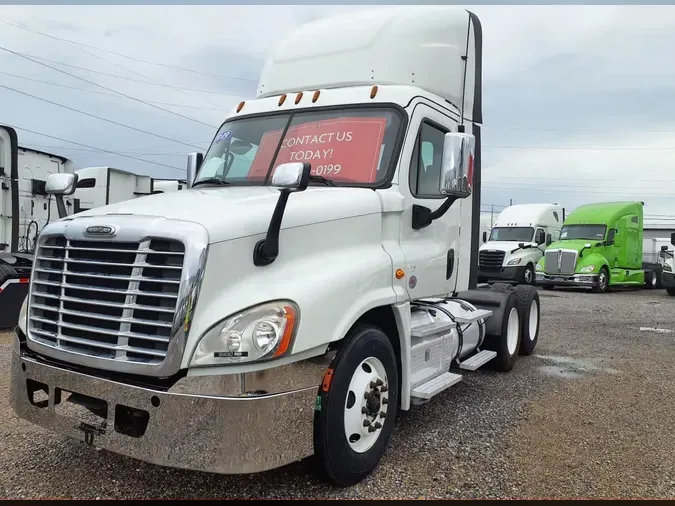 2019 FREIGHTLINER CASCADIA 12595a39a1d8d91615ba60b614ea29e78bc