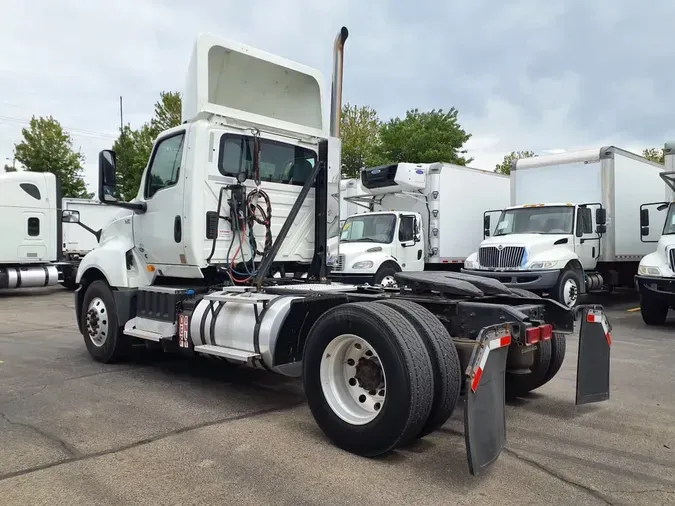 2020 NAVISTAR INTERNATIONAL LT625 DAYCAB S/A