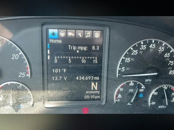 2022 Freightliner Cascadia 126