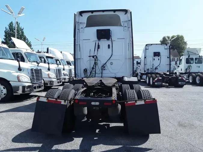 2019 FREIGHTLINER CASCADIA