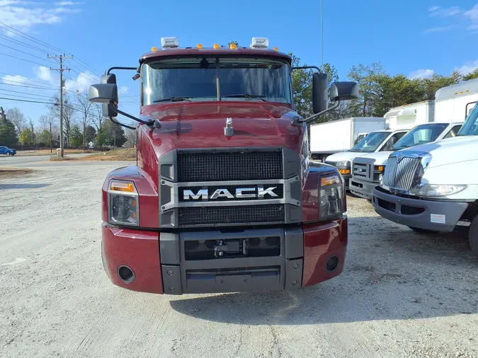 2020 MACK TRUCKS, INC. ANTHEM 64T