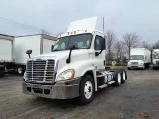 2016 FREIGHTLINER/MERCEDES CASCADIA 125