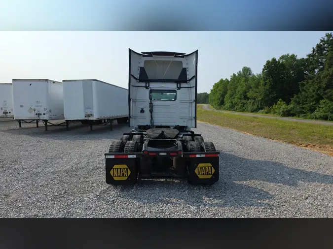 2019 Volvo VNL300