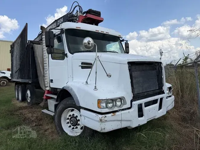 2004 VOLVO VHD84F20095b398e7e8f84a32b71e22577ce591c0