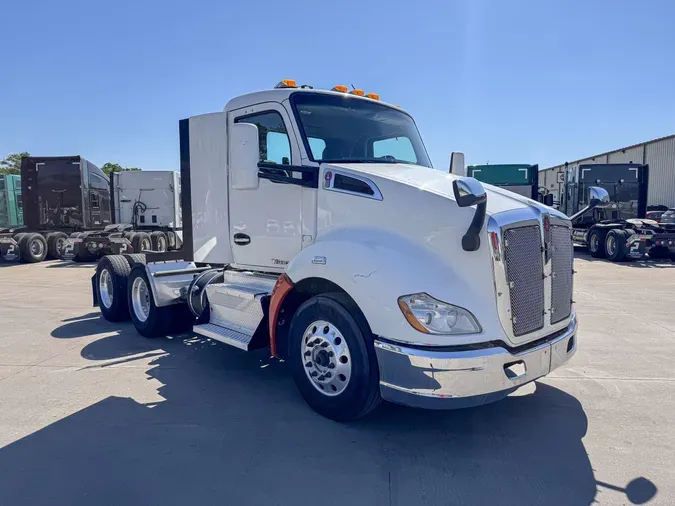 2017 KENWORTH T680
