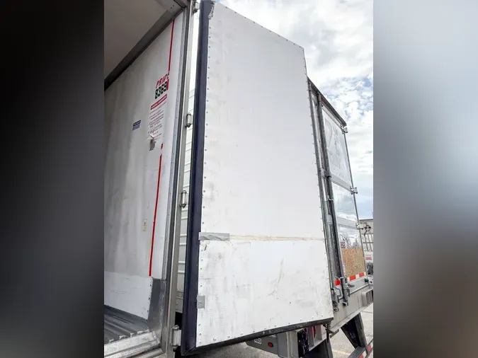 2018 UTILITY VS2RA95b62732835a65f243d14b3a7ad30bd0