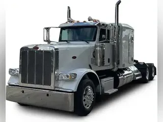 2023 Peterbilt 389