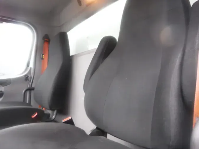 2019 FREIGHTLINER/MERCEDES M2 106