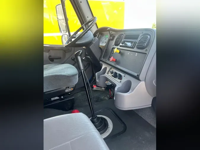 2017 Freightliner Business Class M2 106
