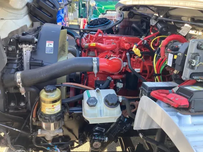 2020 FREIGHTLINER/MERCEDES M2 106