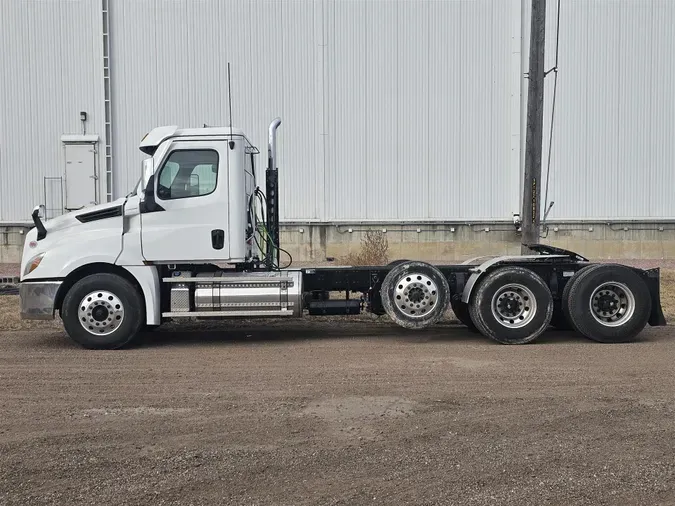 2025 Freightliner New Cascadia