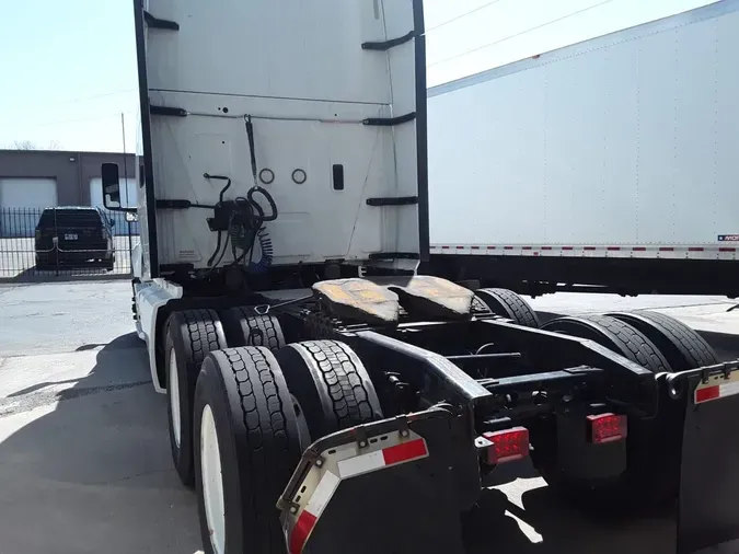 2020 NAVISTAR INTERNATIONAL LT625 SLPR CAB
