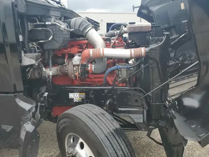 2021 PETERBILT 567