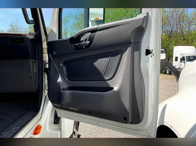 2021 INT LT625 6x4