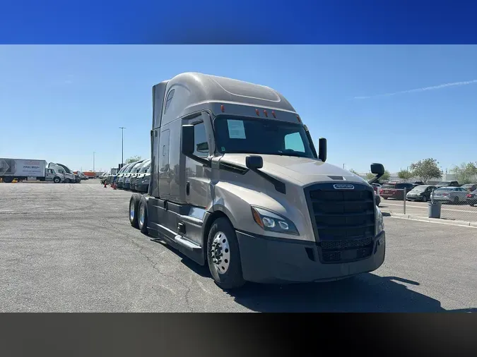 2024 Freightliner Cascadia 12695c750f123d4a0e52adbeee909e3dcb3