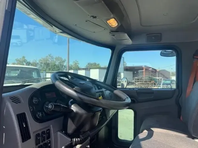 2020 Peterbilt 337