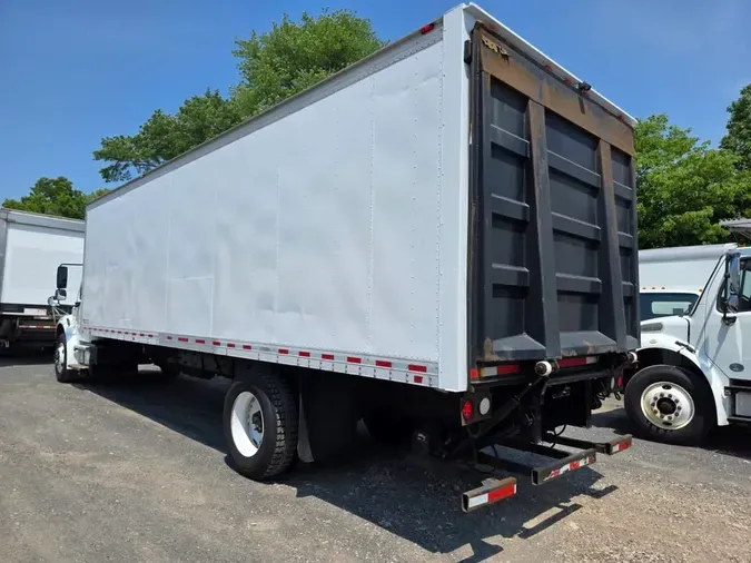 2017 FREIGHTLINER M2 106