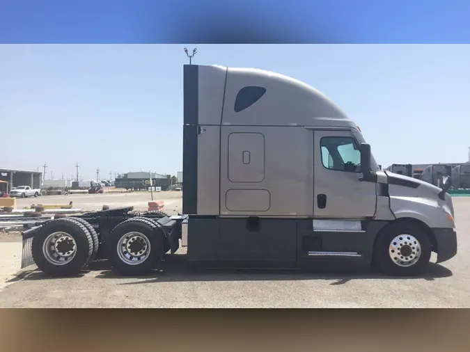 2023 Freightliner Cascadia